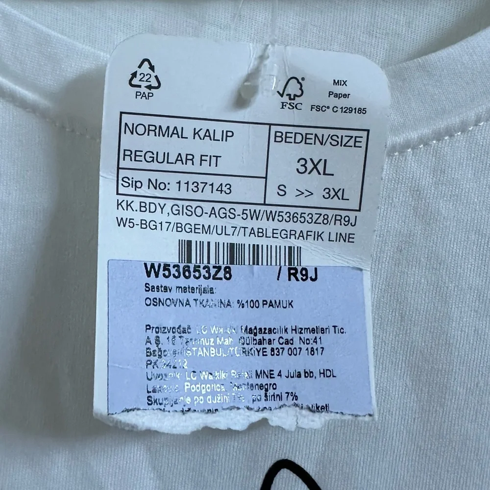 LC WAIKIKI CLASSIC size 3XL, White Cat Line Art T-Shirt. NWT!